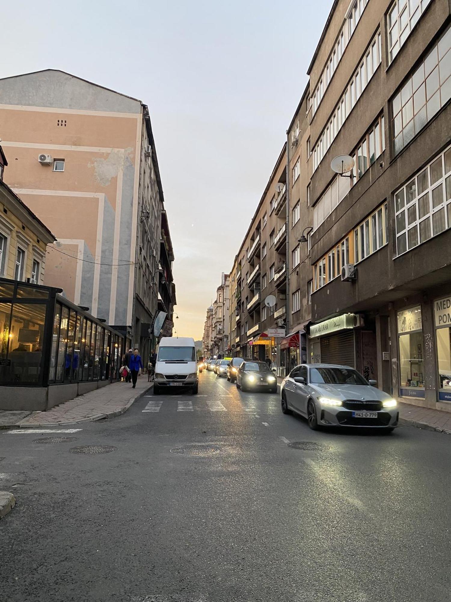 Tim Apartment Sarajevo With Private Parking ภายนอก รูปภาพ